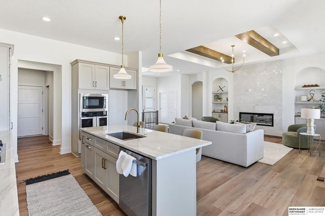 6208 N 209th Street, Elkhorn, NE 68022