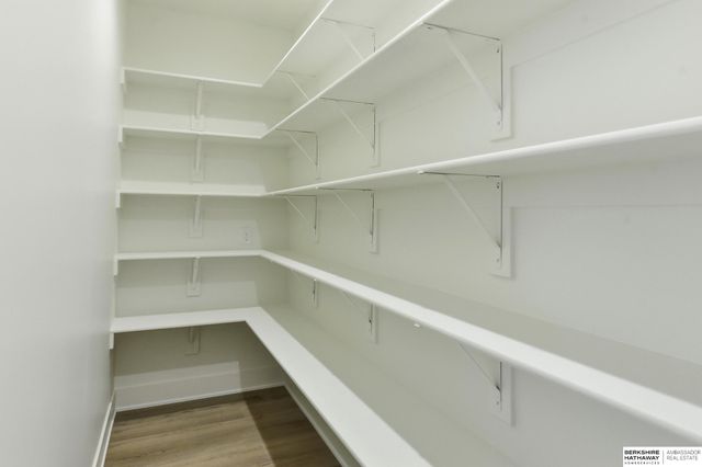 6208 N 209th Street, Elkhorn, NE 68022