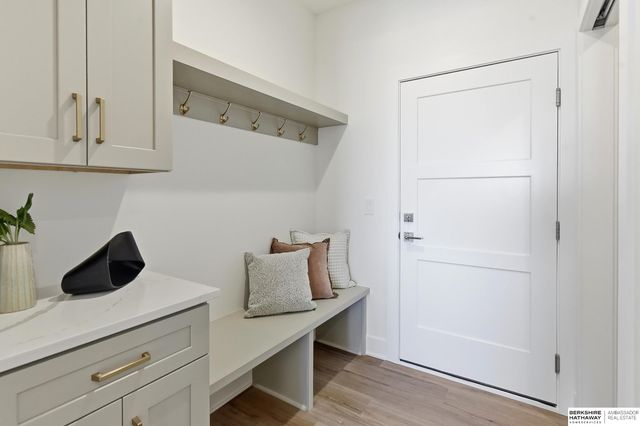 6208 N 209th Street, Elkhorn, NE 68022