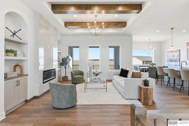 6208 N 209th Street, Elkhorn, NE 68022