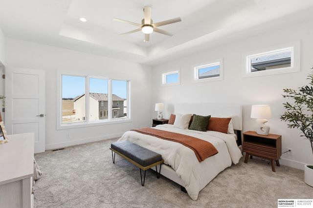 6208 N 209th Street, Elkhorn, NE 68022