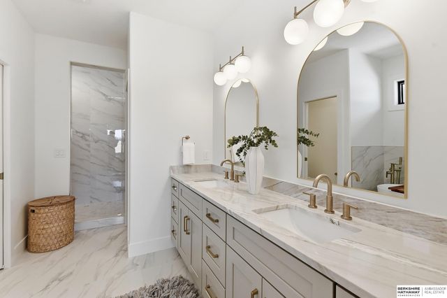 6208 N 209th Street, Elkhorn, NE 68022