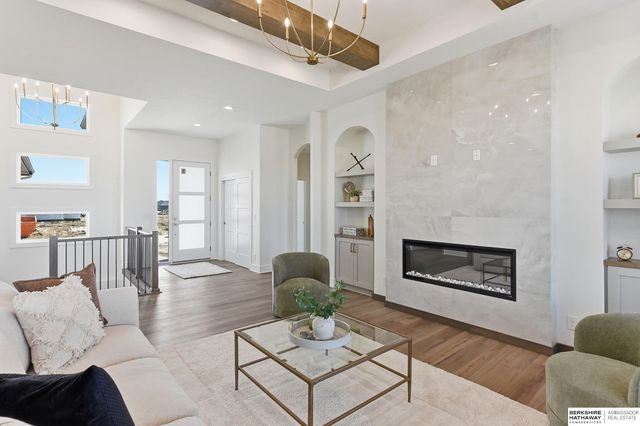 6208 N 209th Street, Elkhorn, NE 68022