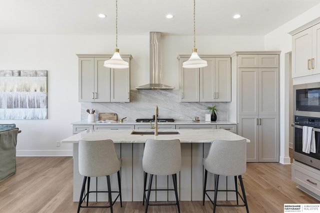 6208 N 209th Street, Elkhorn, NE 68022