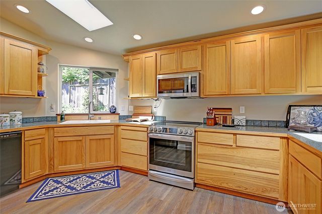 2942 Janet Avenue, Camano Island, WA 98282
