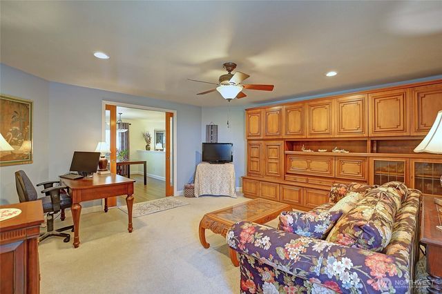 2942 Janet Avenue, Camano Island, WA 98282