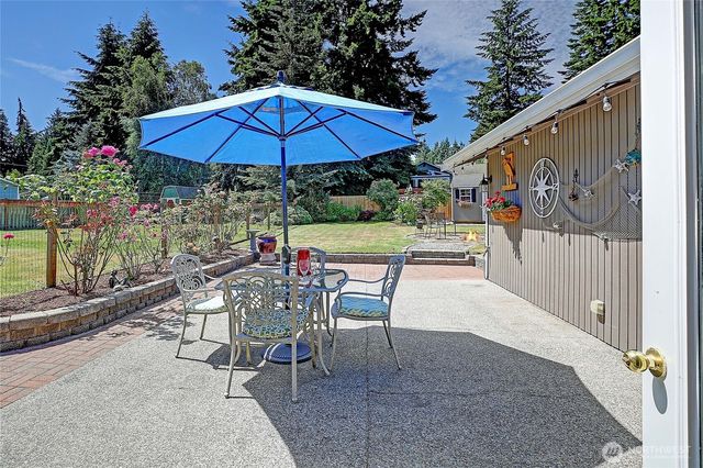 2942 Janet Avenue, Camano Island, WA 98282