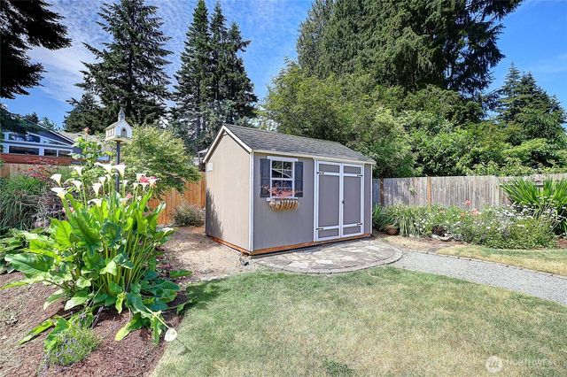 2942 Janet Avenue, Camano Island, WA 98282