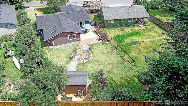 2942 Janet Avenue, Camano Island, WA 98282