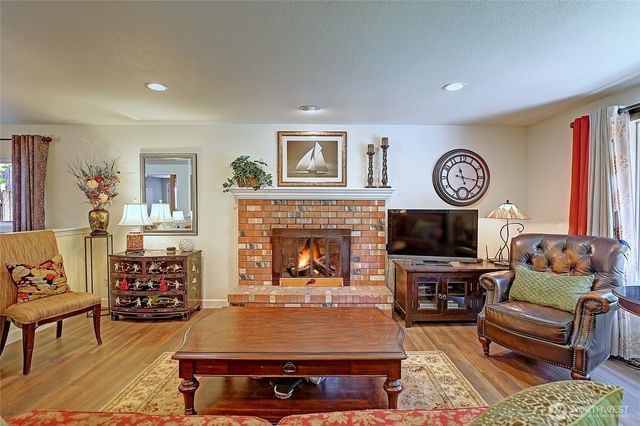 2942 Janet Avenue, Camano Island, WA 98282