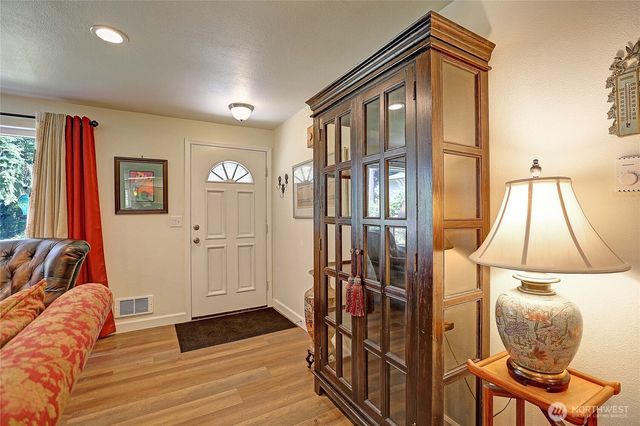 2942 Janet Avenue, Camano Island, WA 98282