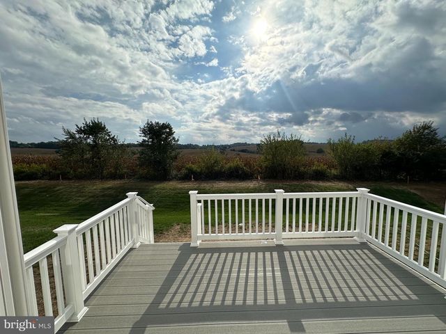 151 HOMESTEAD DR, Hanover, PA 17331