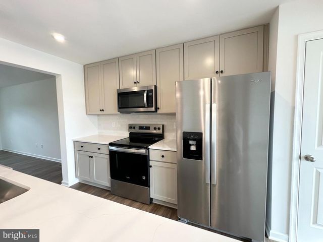151 HOMESTEAD DR, Hanover, PA 17331