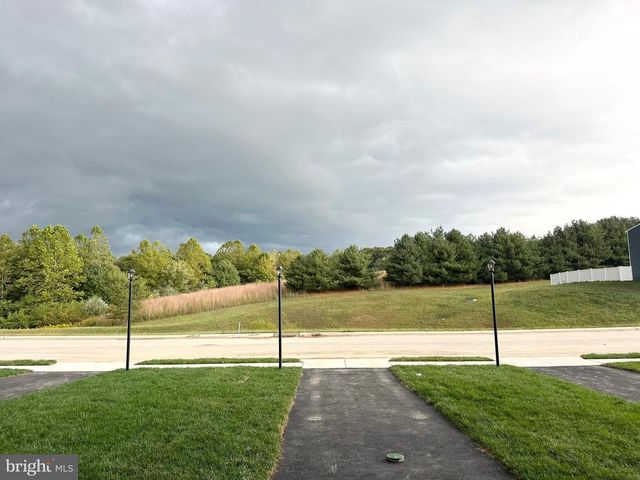 151 HOMESTEAD DR, Hanover, PA 17331