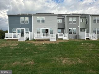151 HOMESTEAD DR, Hanover, PA 17331