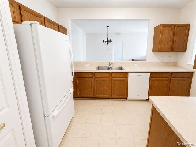 16373 Grandview Drive, Macomb, MI 48044