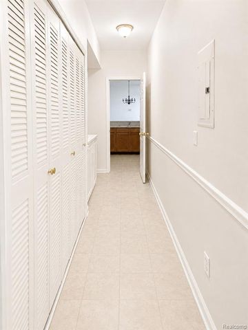 16373 Grandview Drive, Macomb, MI 48044