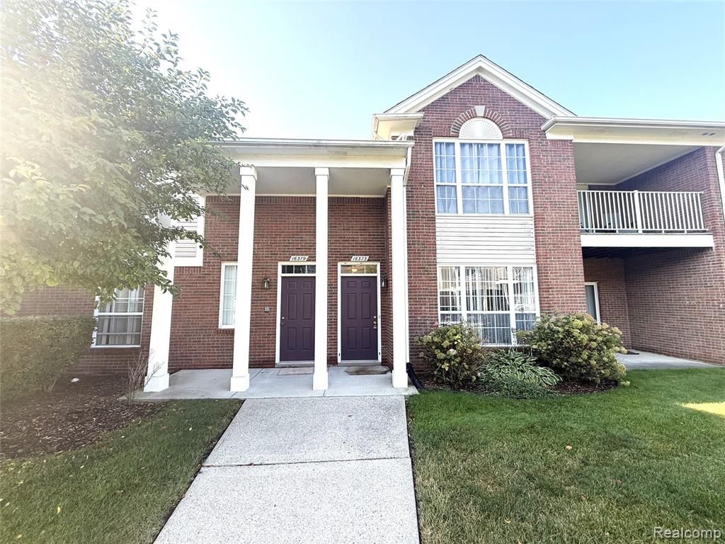 16373 Grandview Drive, Macomb, MI 48044