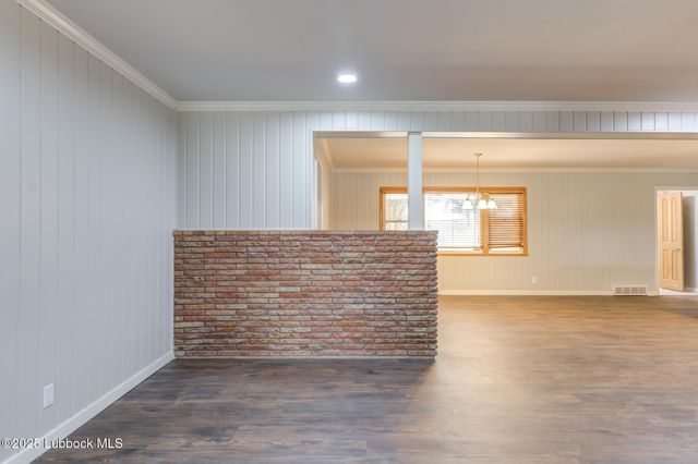 1308 E Buckley Street, Brownfield, TX 79316