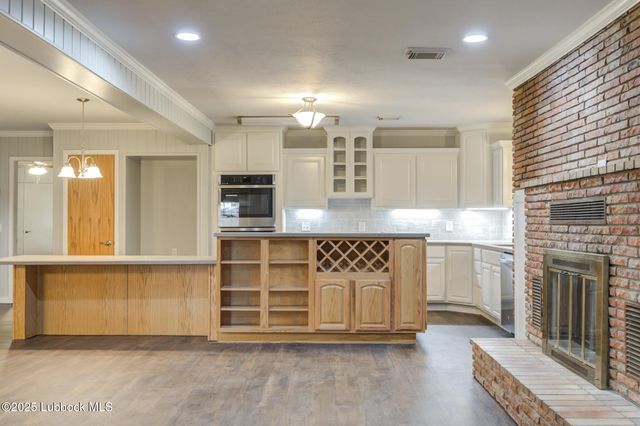 1308 E Buckley Street, Brownfield, TX 79316