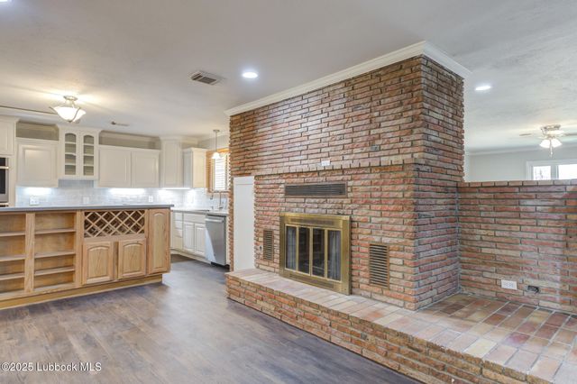 1308 E Buckley Street, Brownfield, TX 79316