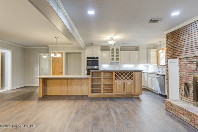 1308 E Buckley Street, Brownfield, TX 79316