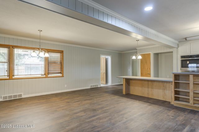 1308 E Buckley Street, Brownfield, TX 79316