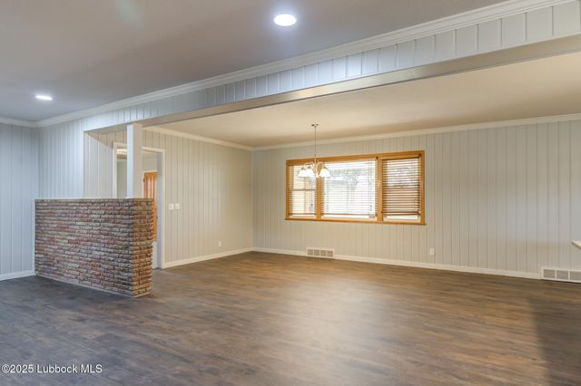 1308 E Buckley Street, Brownfield, TX 79316