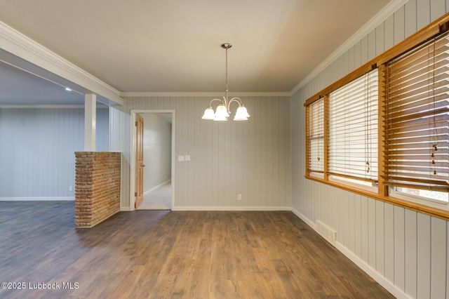 1308 E Buckley Street, Brownfield, TX 79316