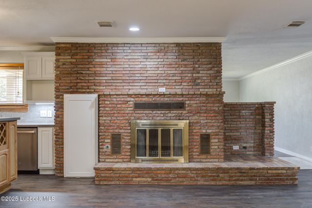 1308 E Buckley Street, Brownfield, TX 79316