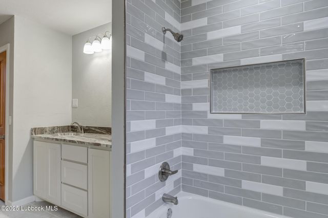 1308 E Buckley Street, Brownfield, TX 79316