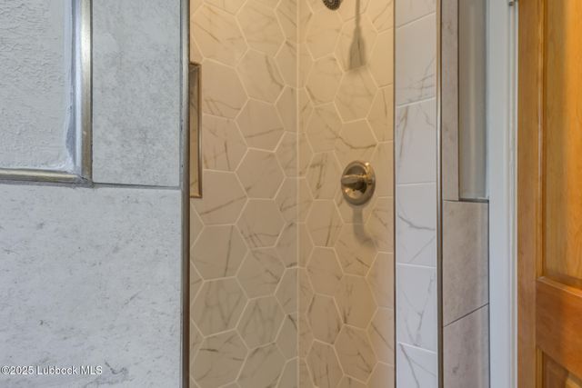 1308 E Buckley Street, Brownfield, TX 79316