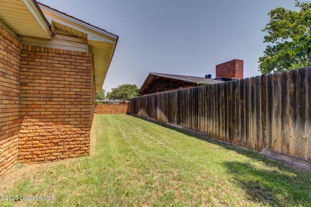 1308 E Buckley Street, Brownfield, TX 79316