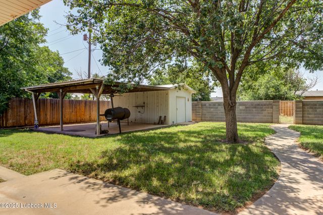 1308 E Buckley Street, Brownfield, TX 79316