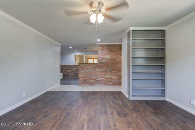 1308 E Buckley Street, Brownfield, TX 79316