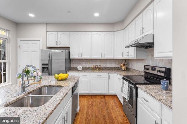 13768 LAMBERTINA PL, Rockville, MD 20850