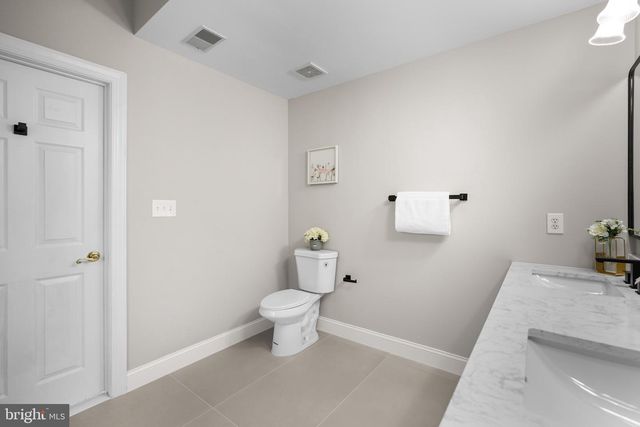 13768 LAMBERTINA PL, Rockville, MD 20850