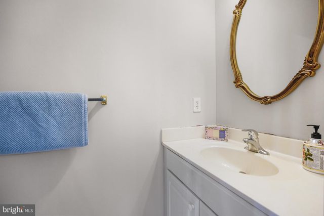 13768 LAMBERTINA PL, Rockville, MD 20850