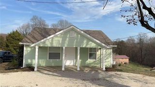 5075 Baux Mountain Road, Winston-salem, NC 27105