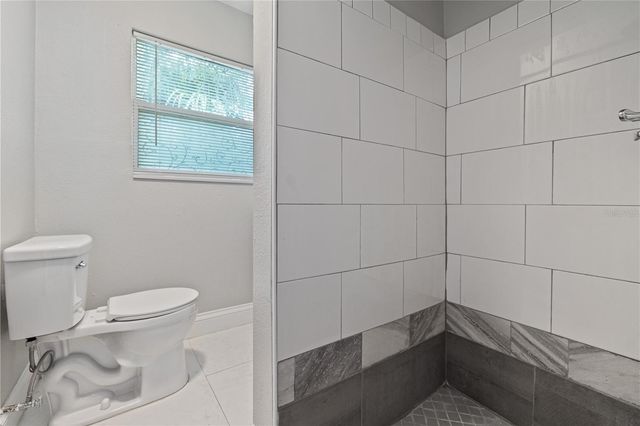 917 30TH AVENUE N 4, St Petersburg, FL 33704