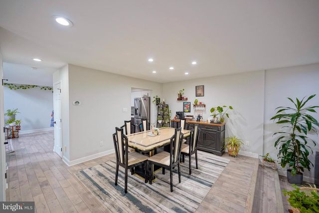 16 BUCKINGHAM PL, Cherry Hill, NJ 08003