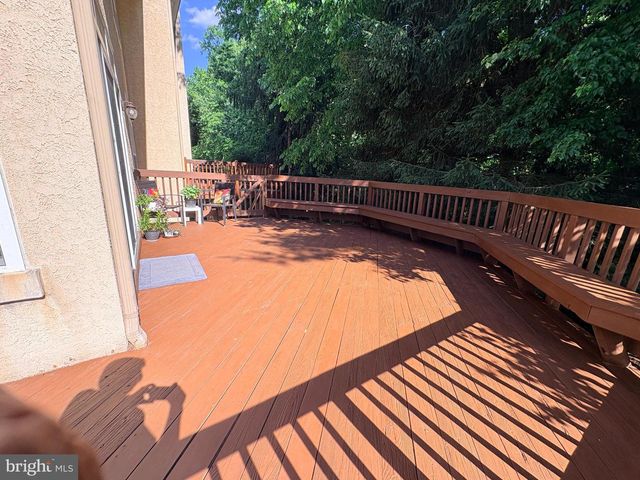 16 BUCKINGHAM PL, Cherry Hill, NJ 08003