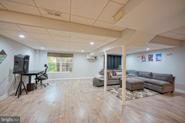 16 BUCKINGHAM PL, Cherry Hill, NJ 08003