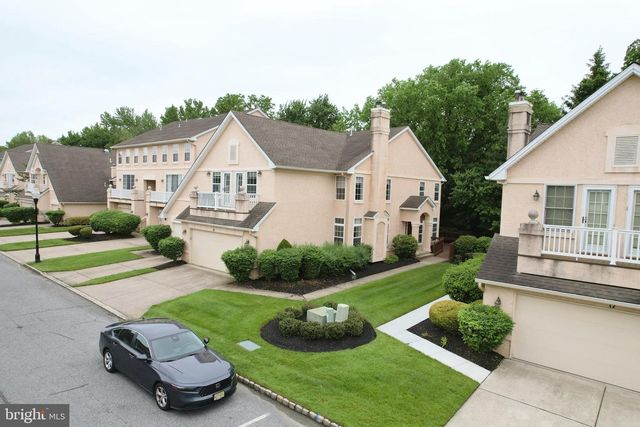 16 BUCKINGHAM PL, Cherry Hill, NJ 08003