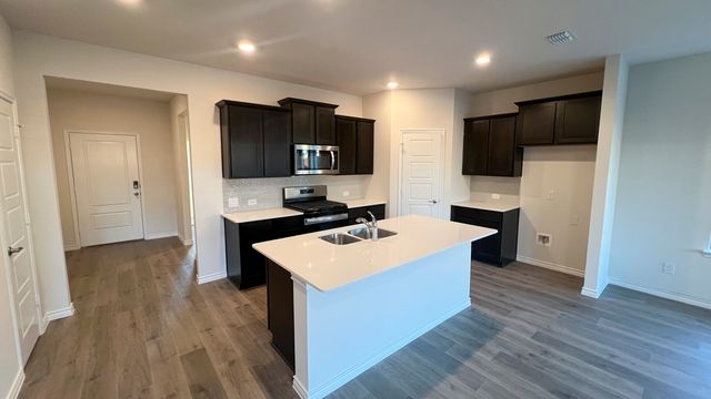 1203 Silent Peak Drive, Princeton, TX 75407