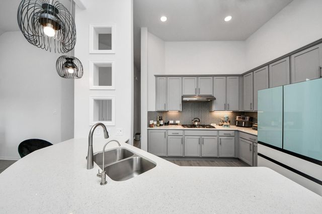 1614 Sequoia Run Drive, Rosharon, TX 77583