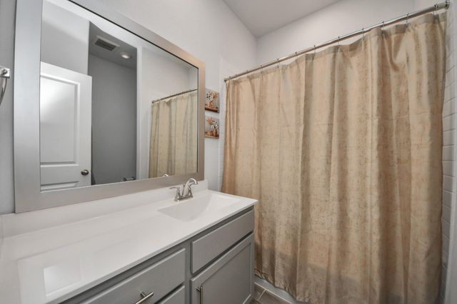 1614 Sequoia Run Drive, Rosharon, TX 77583