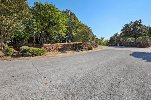 6708 Nob Hill Court, North Richland Hills, TX 76182