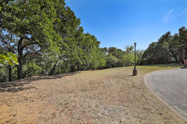 6708 Nob Hill Court, North Richland Hills, TX 76182