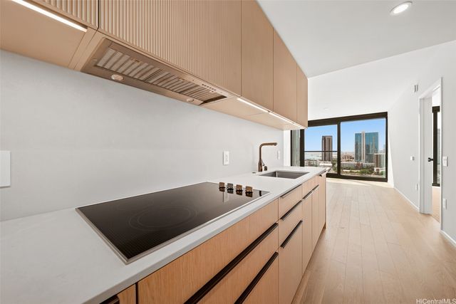 333 Ward Avenue 1905, Honolulu, HI 96814
